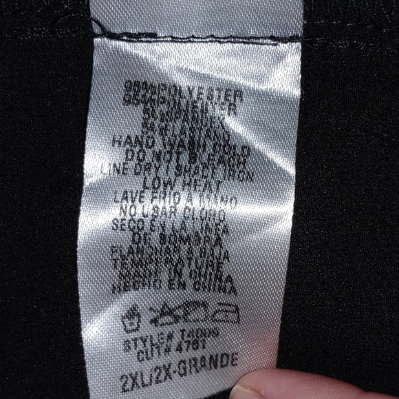 FASHION NOVA OFF SHOULDERS TOP CROPPED LONG SLEEVE BLOUSE BLACK PLUS SIZE 2XL - Picture 8 of 9